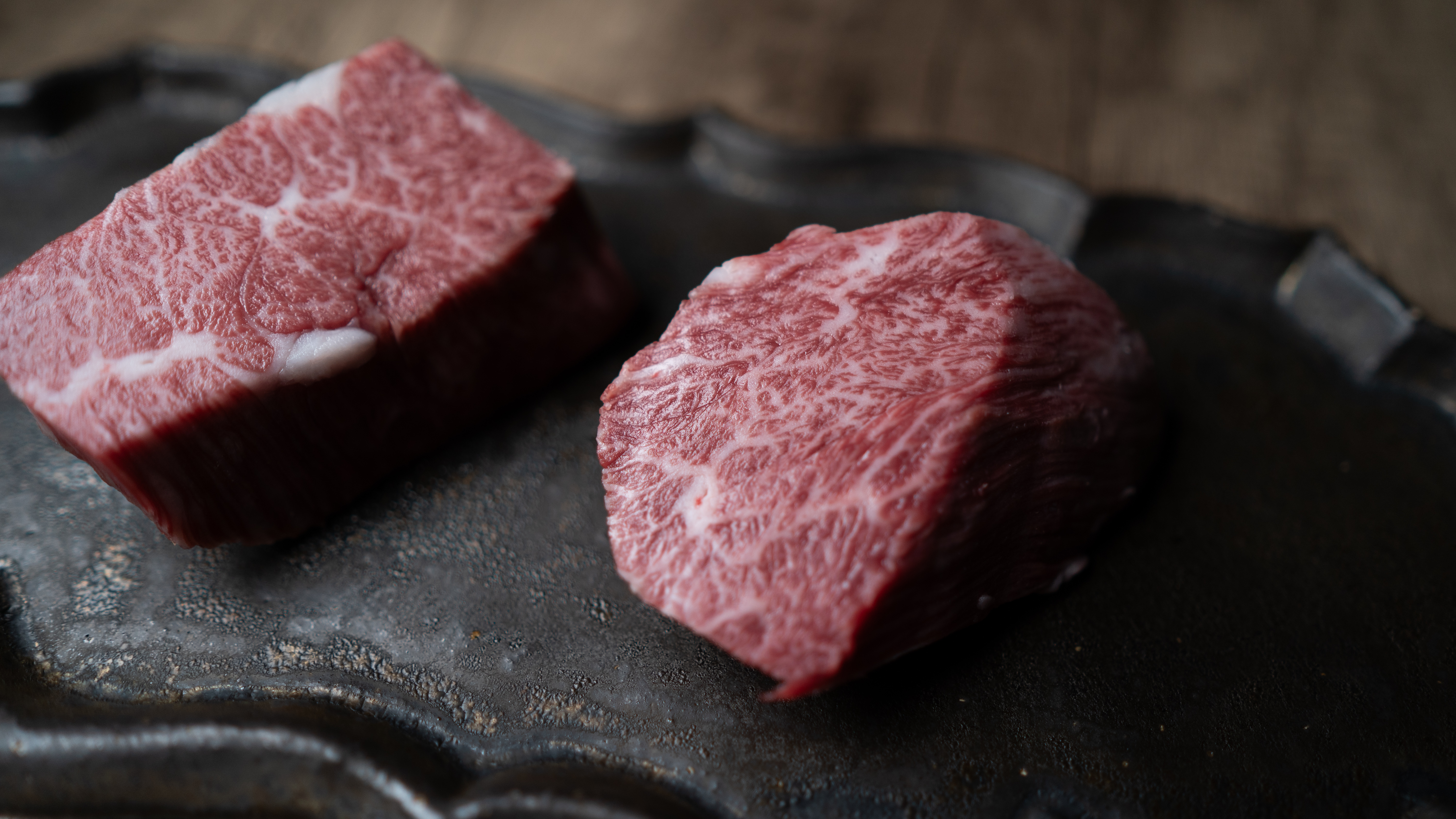 世田谷焼肉　bon logo