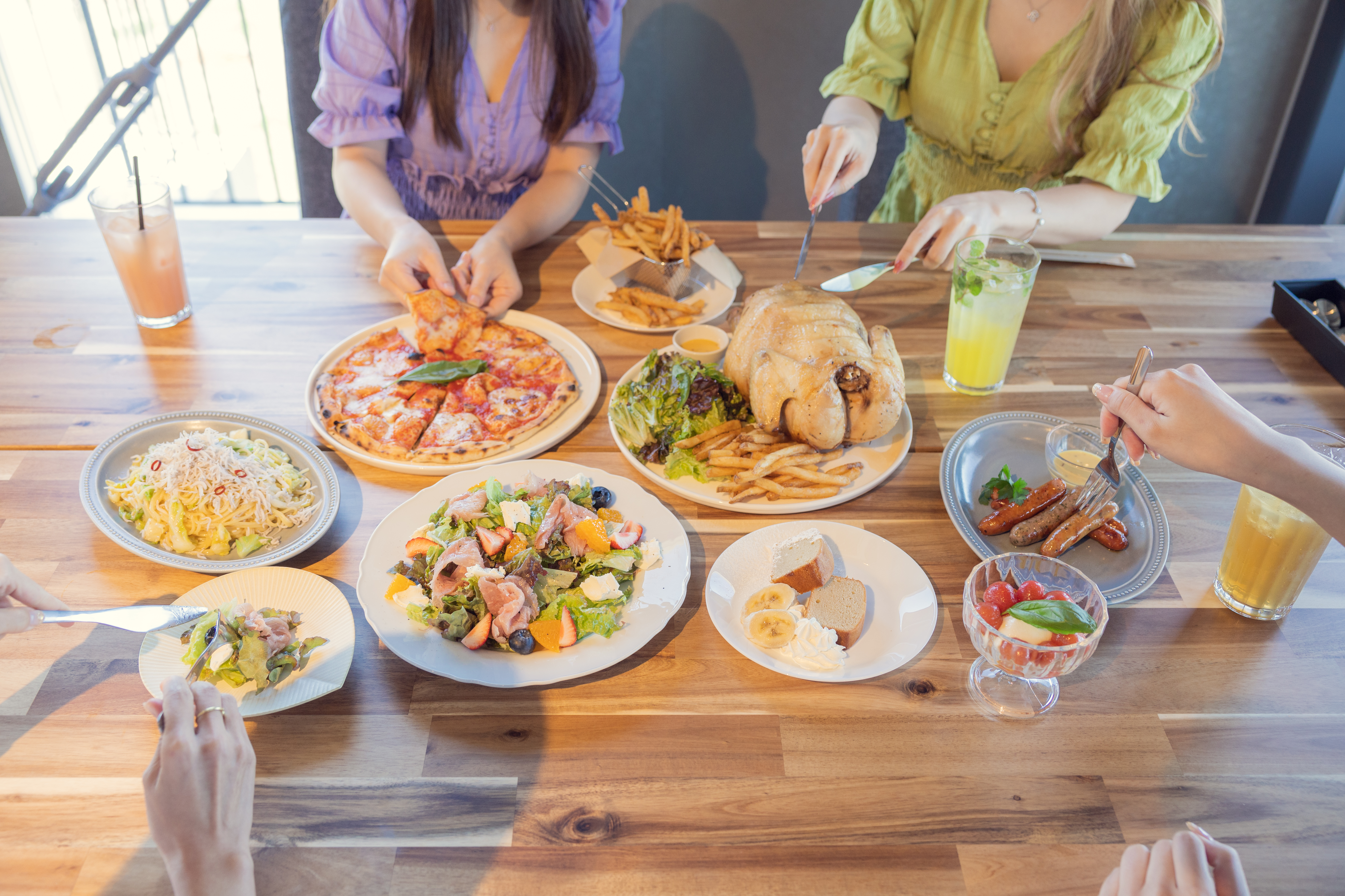 【公式】BREWERY CAFÉ 　ネット予約 logo