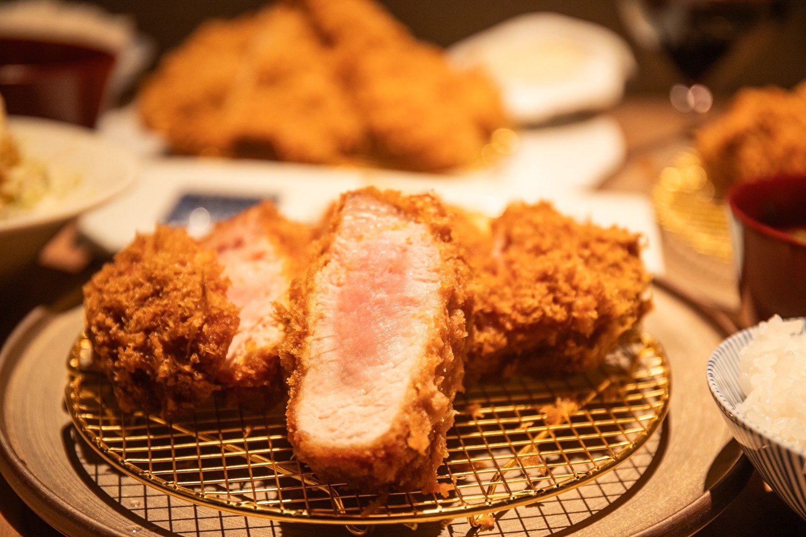 Tonkatsu Aoki Ginza 4-chome logo